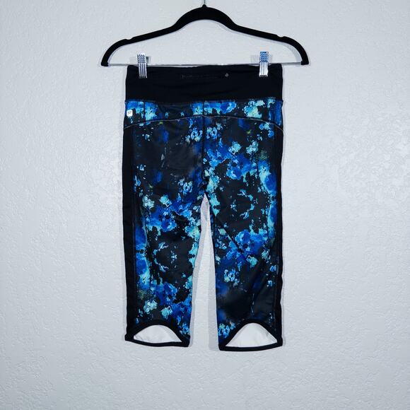 Fabletics Blue Lava Print Rio Run Crop Leggings Size XS - Picture 5 of 7